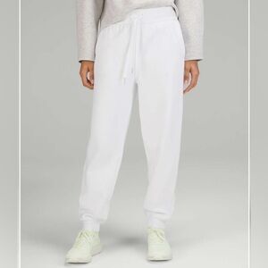 Lululemon Scuba High-Rise Relaxed Jogger White 6